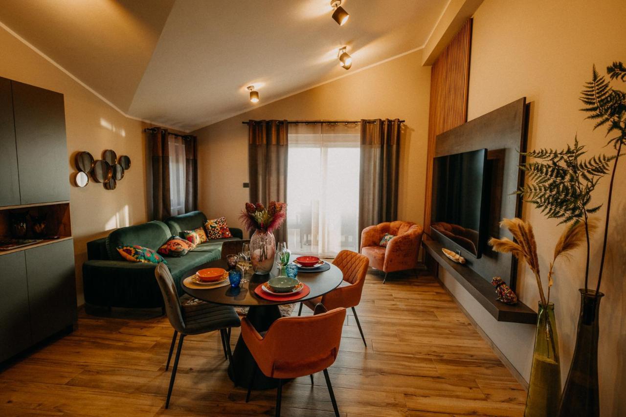 Villa Sunset Pool & Spa Apartments Zgornje Skofije Exterior foto