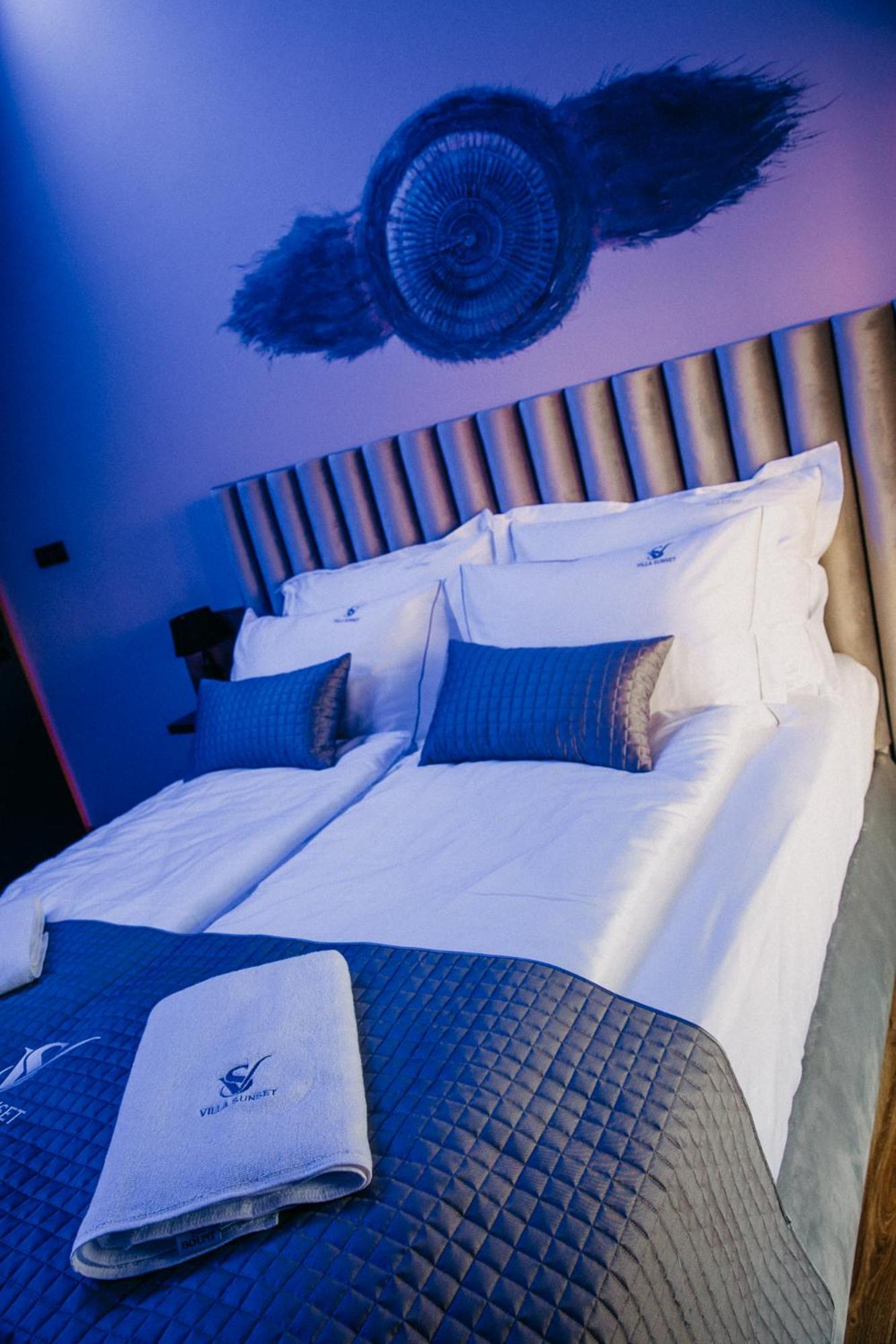 Villa Sunset Pool & Spa Apartments Zgornje Skofije Cameră foto