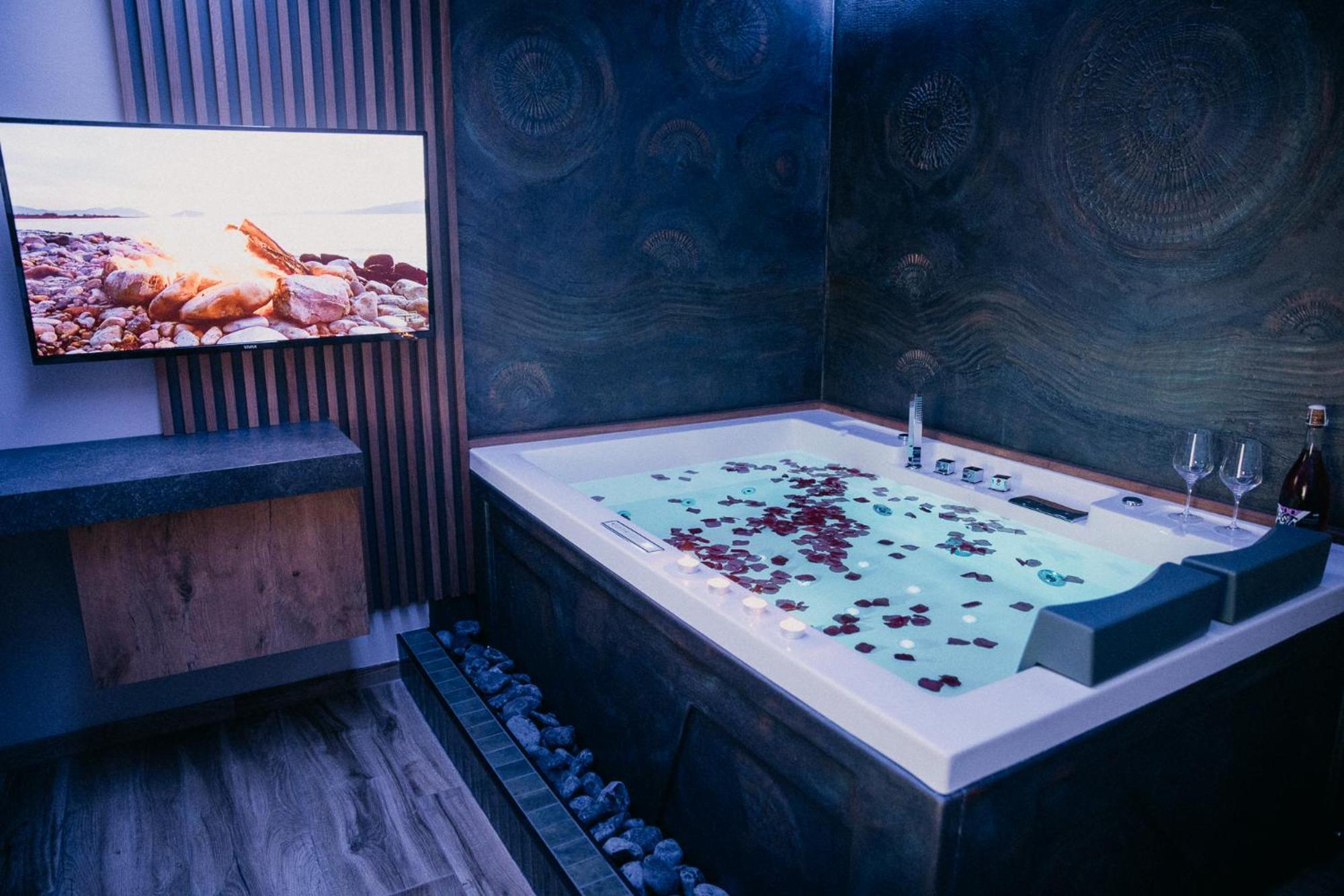 Villa Sunset Pool & Spa Apartments Zgornje Skofije Cameră foto